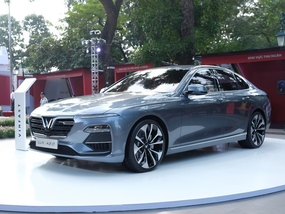 Khach hang duoc tu do tuy chon trang thiet bi va tinh nang tren xe VinFast