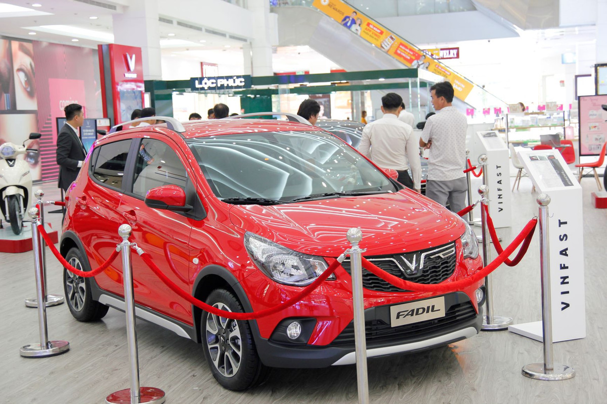 Khach hang duoc tu do tuy chon trang thiet bi va tinh nang tren xe VinFast-Hinh-2