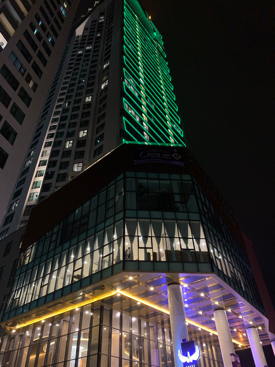 Can canh To hop chung cu cao cap va khach san 5 sao cua Muong Thanh