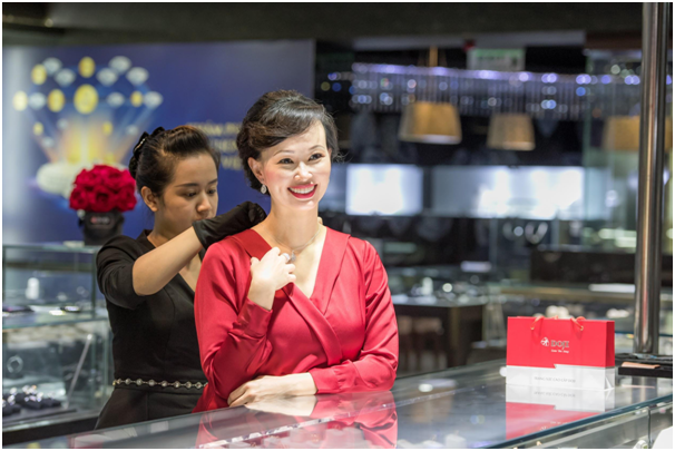 Shark Linh: Phu nu can tu tao hanh phuc cho rieng minh-Hinh-3