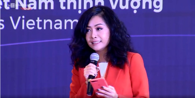 Ai nu Tan Hiep Phat muon thoat khoi cai bong 'con ong chu'