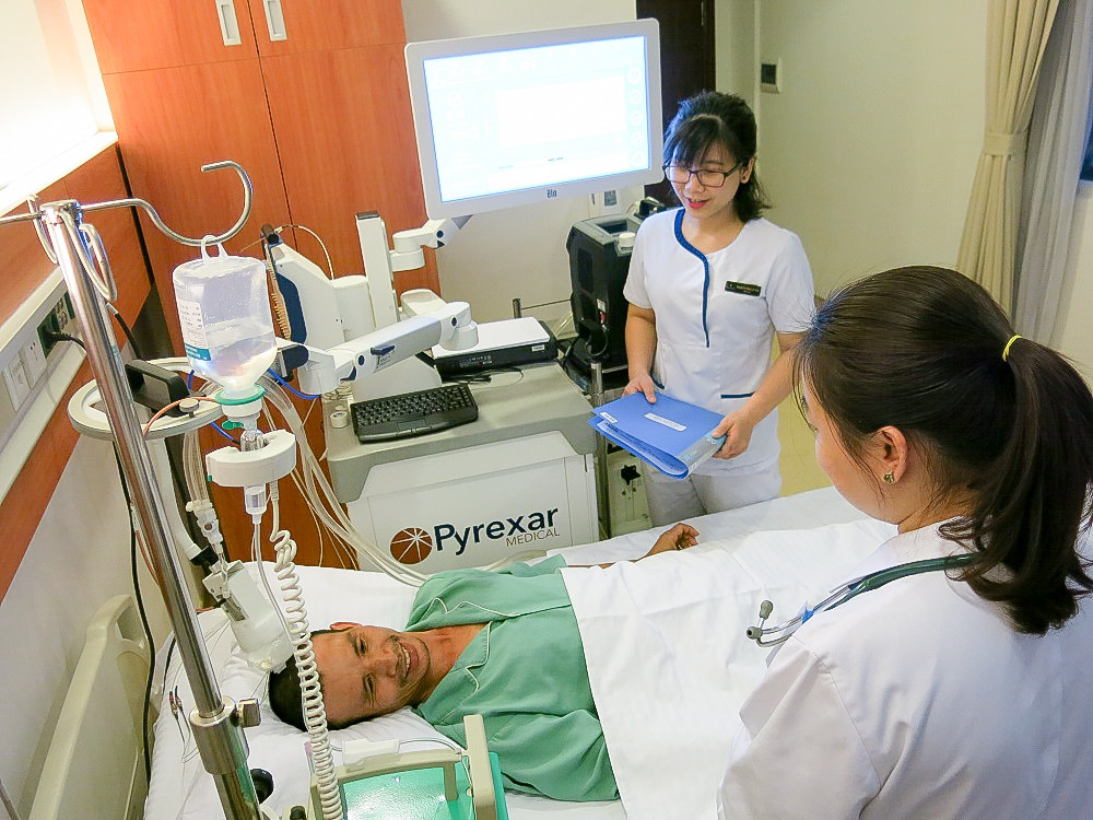 Vinmec trien khai lieu phap mien dich tu than va nhiet tri ket hop dieu tri ung thu-Hinh-3