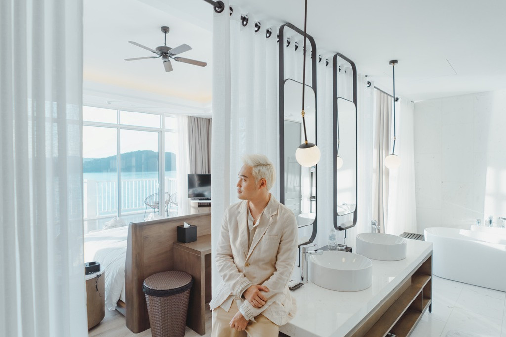 Ca si Quang Vinh chia se bi quyet du lich tai Bai Kem, Mui Ong Doi o Nam Phu Quoc