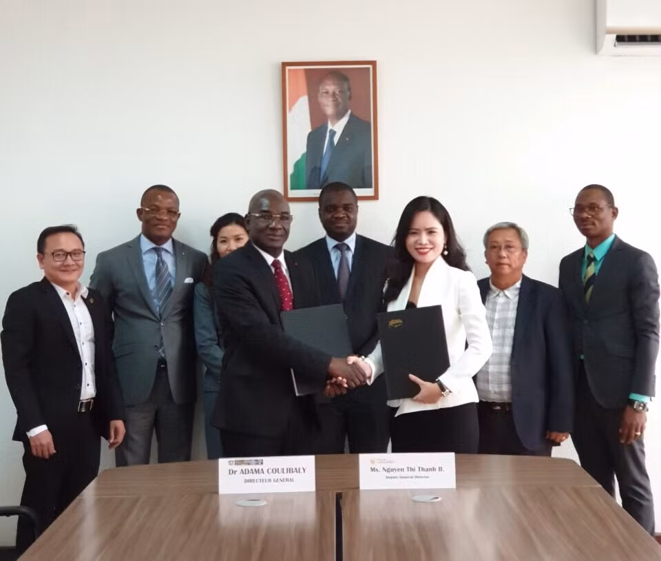 T&T group ky hop dong mua 50 nghin tan hat dieu cua Bo Bien Nga