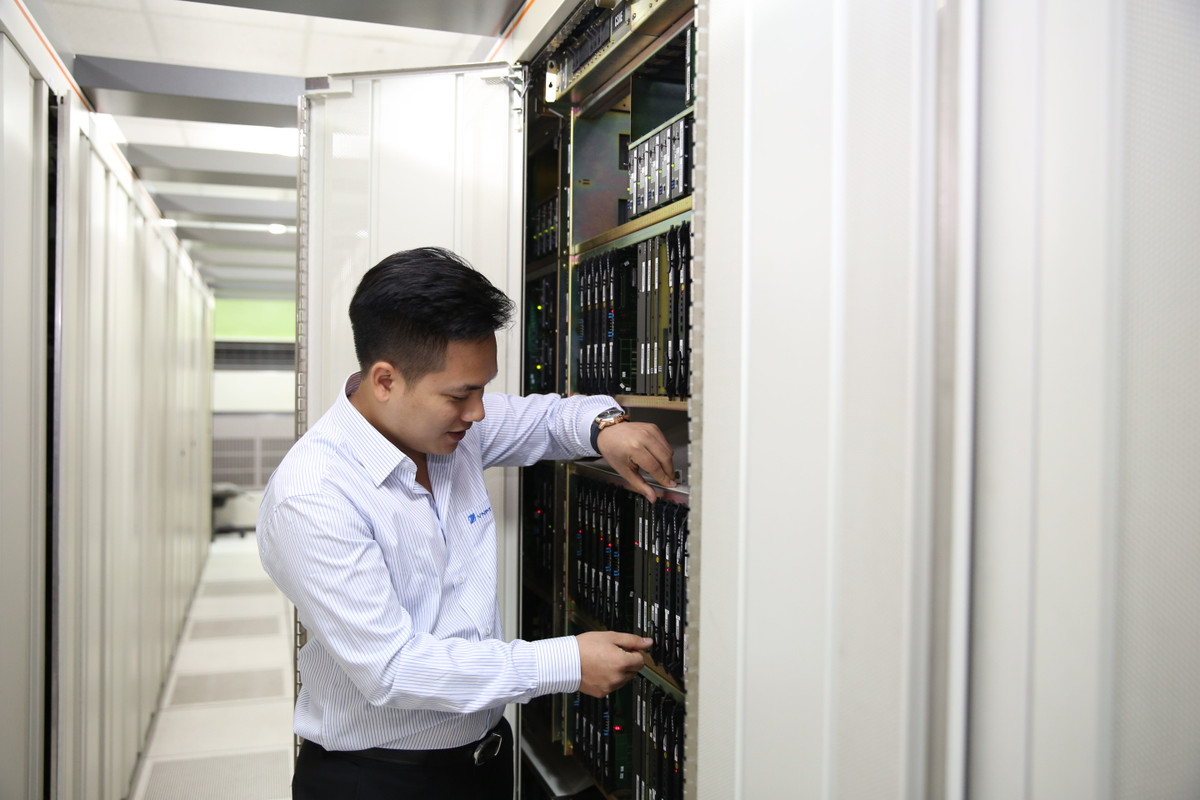 Chuyen mang giu so: Sau 6 thang, VinaPhone van dan dau!-Hinh-3