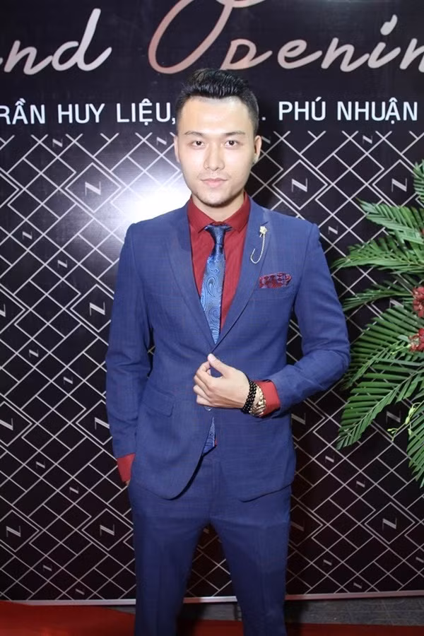 Quyết định Nam tiến để đóng phim "Những ngọn nến trong đêm phần 2" của Mai Thu Huyền, chàng diễn viên "Trái tim có nắng" quyết định lập nghiệp tại đây.