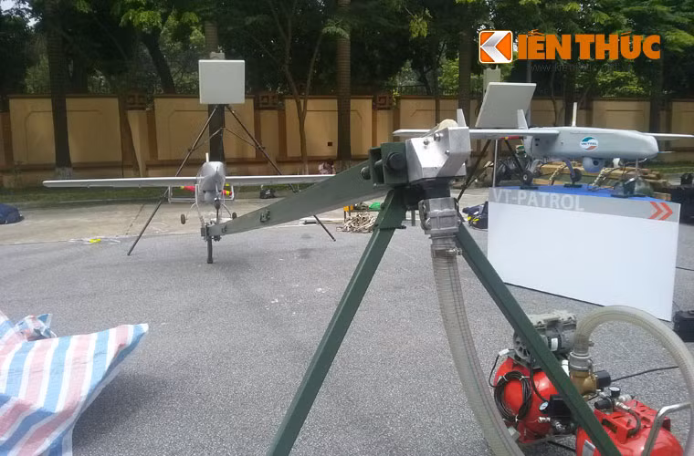 VT-PATROL có thể cất cánh bằng máy phóng hoặc đường băng thông thường.