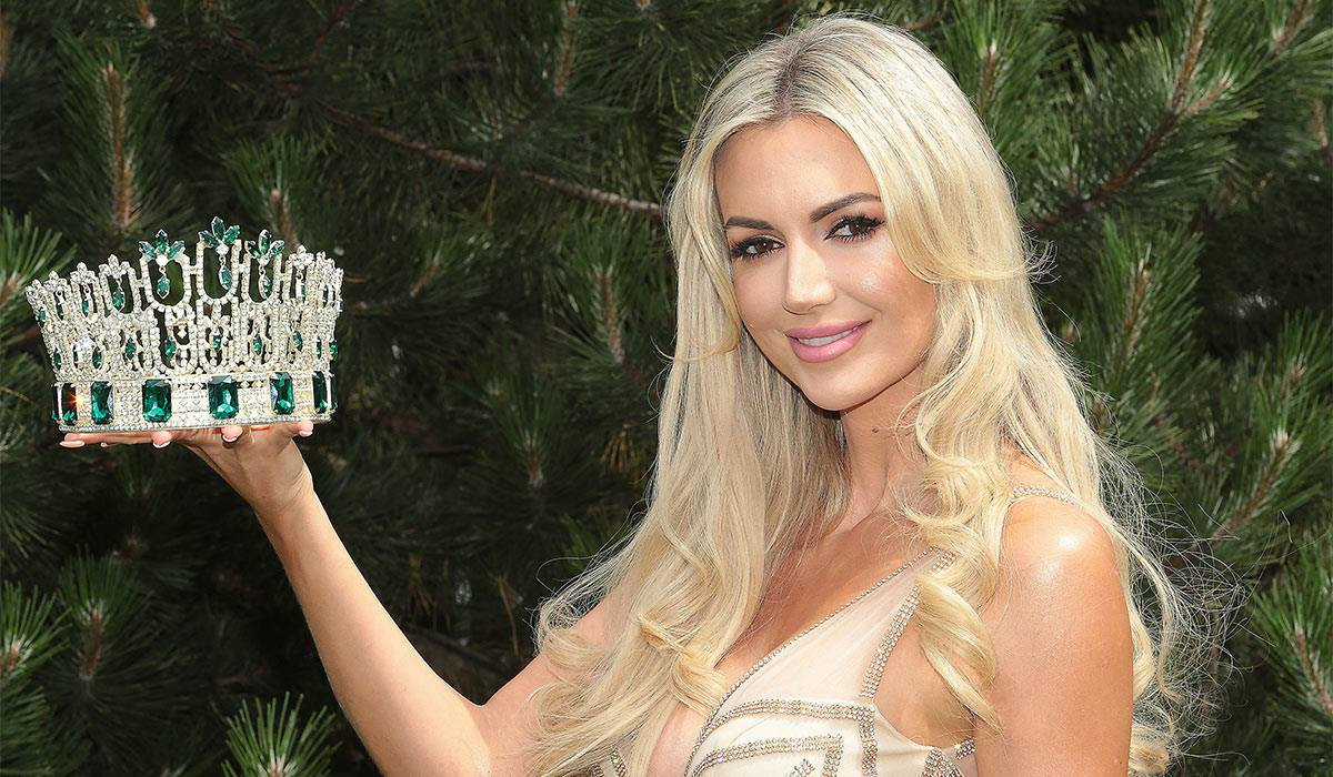 Thí sinh tới từ Ireland, Rosanna Davison xinh đẹp trong buổi thi trang phục áo tắm. Cô xuất sắc giành ngôi vị Hoa hậu trong cuộc thi Hoa hậu Thế giới tổ chức năm 2003.