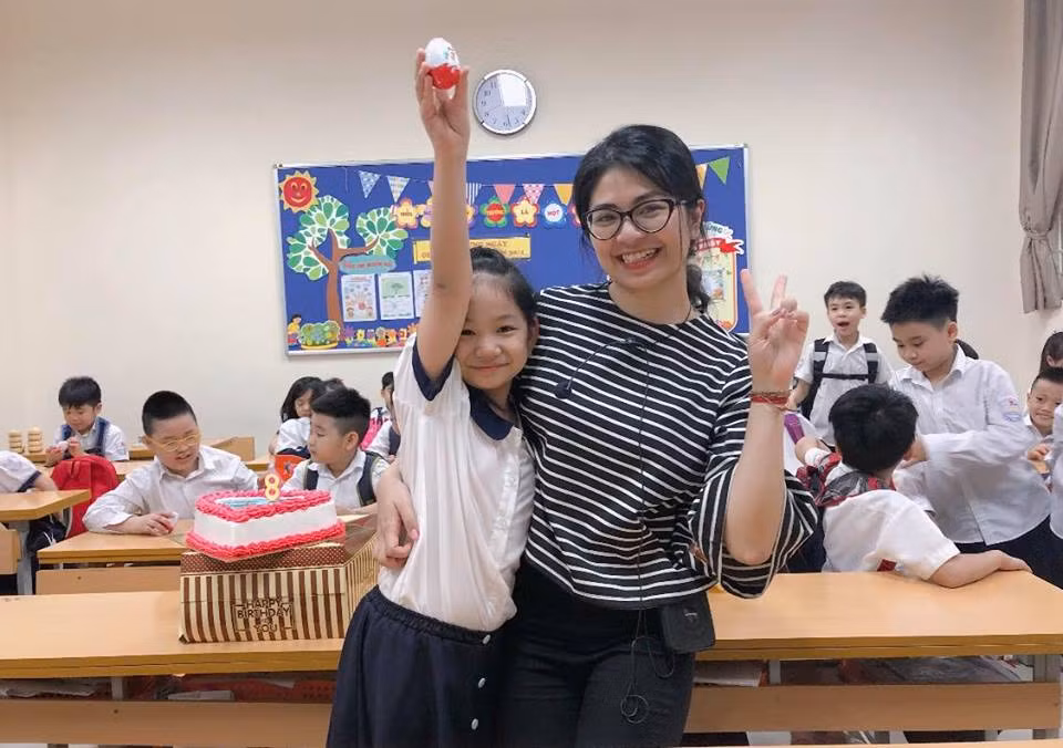 Chị Nguyễn Trà My cho rằng không nên mua sắm quá lãng phí.