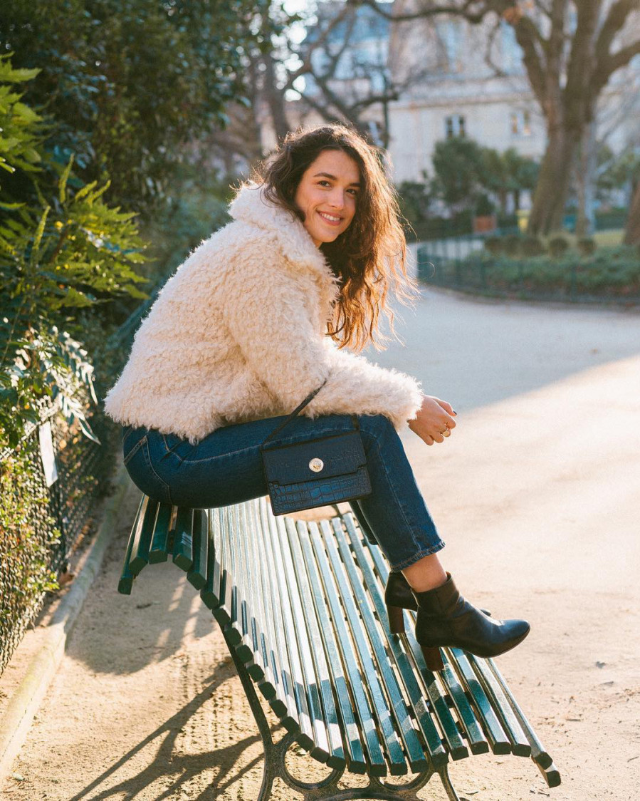 Bạn có thể kết hợp boot cổ ngắn với quần jean vừa trẻ trung, vừa năng động. Ảnh: dep24g.