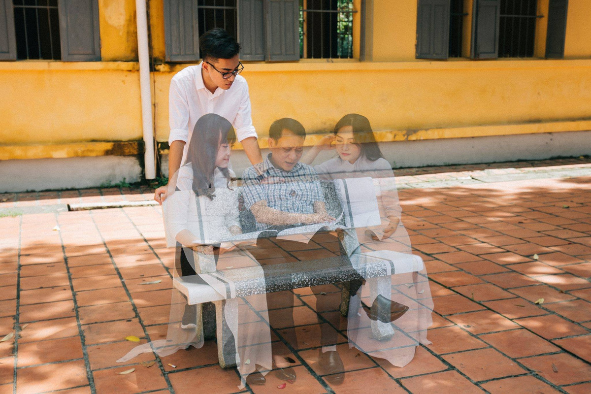 Thầy cô thì chẳng bao giờ bỏ rơi chúng ta.