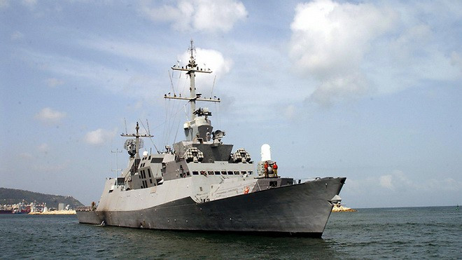 Vũ khí trang bị của Sa'ar 5 rất toàn diện gồm 8 tên lửa chống hạm RGM-84 Harpoon, 6 ngư lôi hạng nhẹ Mk 46 cỡ 324 mm, 1 module pháo bắn nhanh Phalanx.