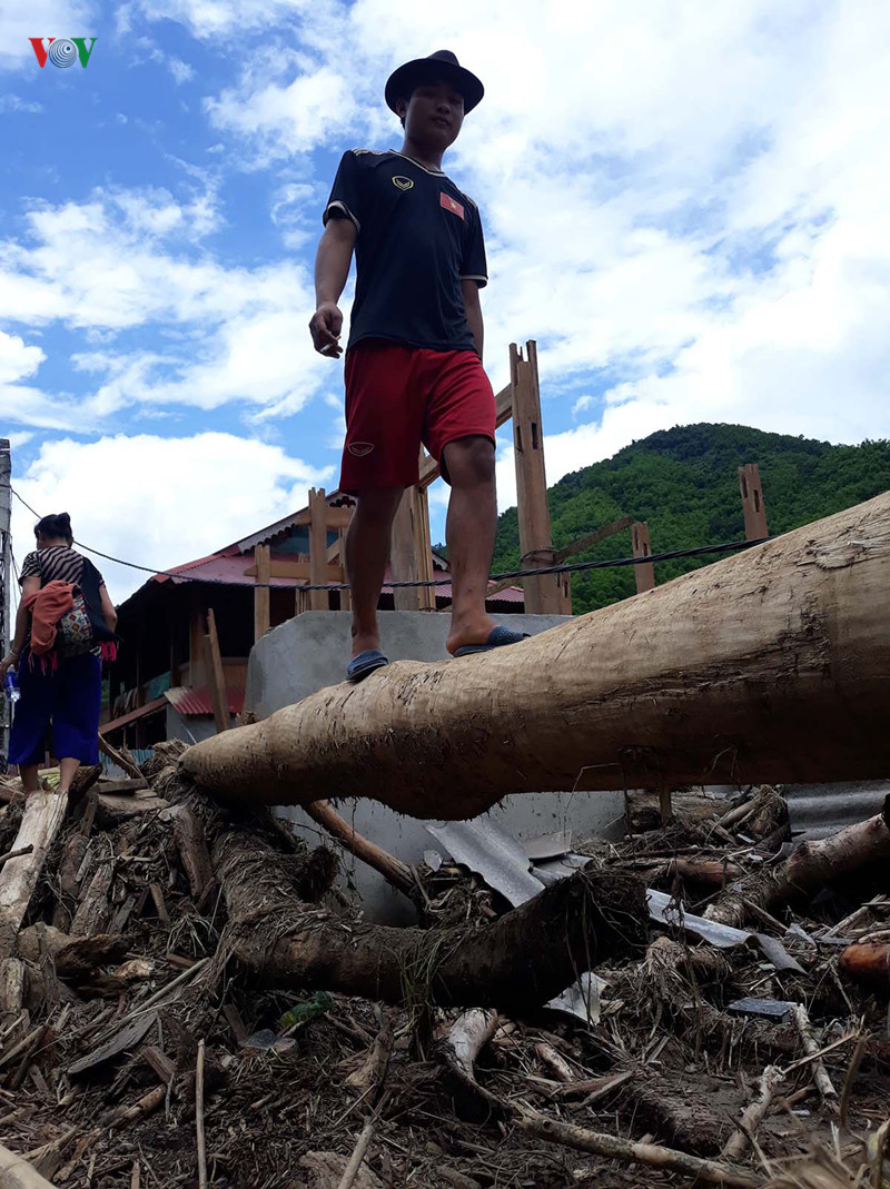 Vi sao hon 100.000 ho dan khong chiu di roi du biet co sat lo dat?-Hinh-3