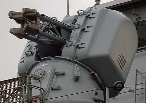 Sea Zenith là một hệ thống phòng thủ tầm gần tiên tiến do Thổ Nhĩ Kỳ chế tạo. Nó sử dụng 4 pháo 25mm của Oerlikon với tốc độ bắn của cả 4 pháo là hơn 3.200 phát/phút, tạo nên một lưới lửa phòng thủ chống lại các tên lửa hành trình bay thấp, tên lửa chống hạm, trực thăng, ca nô hay thủy lôi.