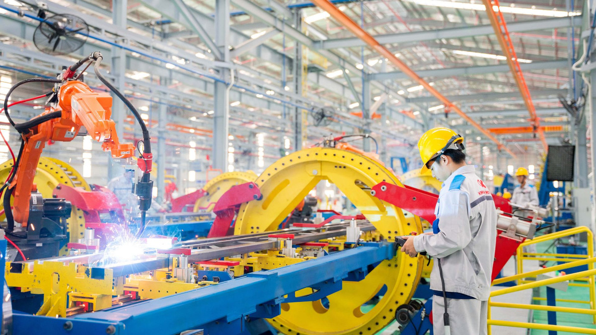 Sức khỏe Kim Long Motor xây nhà máy ô tô 50.000 xe/năm - Hình 2 Suc khoe Kim Long Motor xay nha may o to 50.000 xe/nam-Hinh-2