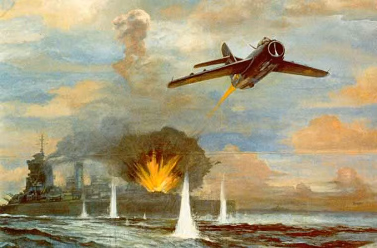 Không những dùng MiG-17 cho nhiệm vụ phòng không, Không quân Nhân dân Việt Nam còn dùng MiG-17 oanh tạc tàu chiến Mỹ làm chúng phải “kinh hồn bạt vía”. Ngày 19/4/1972, biên đội MiG-17F do phi công Nguyễn Văn Bảy và Nguyễn Xuân Dị điều khiển đã không kích tàu chiến Mỹ ngoài Biển Đông. Đây là lần đầu tiên kể từ sau chiến tranh thế giới 2, tàu chiến Mỹ “ăn bom” từ trên không.