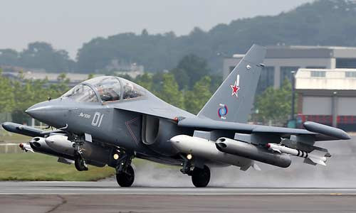 Viet Nam quan tam toi may bay huan luyen Yak-130