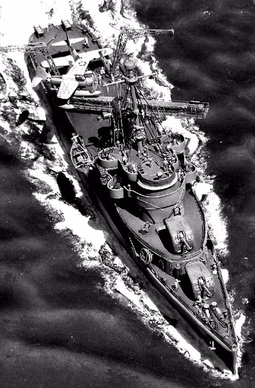 Sau ngày 30/4/1975, HQ-15 Phạm Ngũ Lão trở thành tàu chiến lợi phẩm, được tái trang bị cho Hải quân Nhân dân Việt Nam sử dụng với phiên hiệu HQ-01.