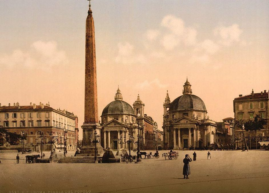 Quảng đường Pizza del Popolo, hay còn được gọi là quảng trường nhân dân, nơi từng diễn ra nhiều cuộc hành quyết dã man vào các thế kỷ trước.