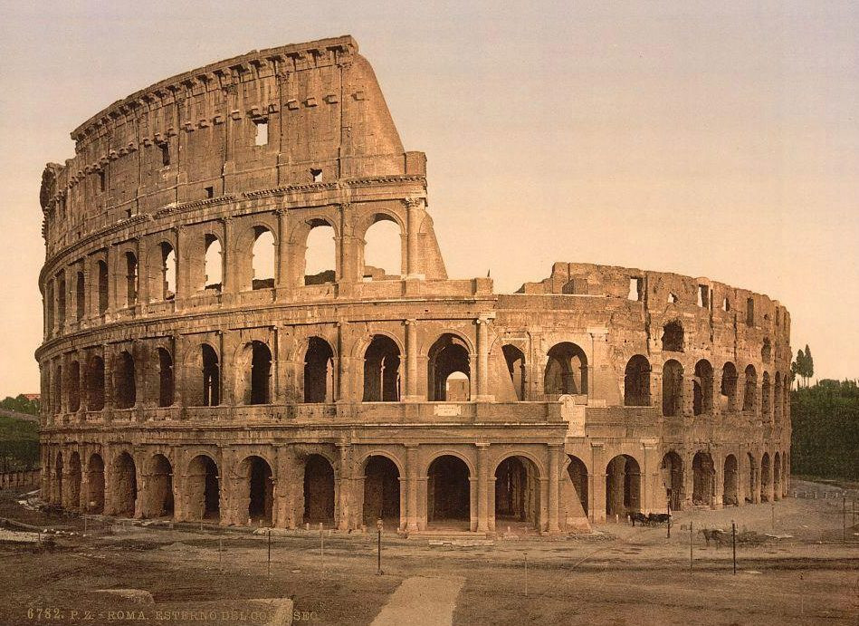 Rome (Italy): Khu vực đấu trường Colosseum tọa lạc trong lòng thủ đô Rome là niềm tự hào của nhiều người dân Ý. Thời điểm cuối thế kỷ 19, khu vực này vẫn còn vắng vẻ, chưa bị vây kín bởi du khách như ngày nay.