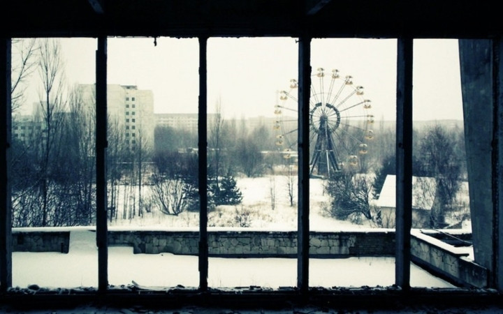 Pripyat, Ukraine: Thị trấn Pripyat cách thủ đô Kiev 100 km nằm gần nhà máy điện hạt nhân Chernobyl. Thảm họa hạt nhân năm 1986 đã buộc hơn 28.000 người phải sơ tán khỏi thị trấn và biến vùng đất này thành vùng đất hoang không có người ở.