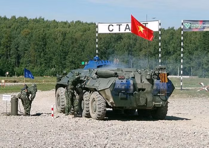 Tiếp đó tại Army Games 2020, trong nội dung thi dành cho binh chủng hóa học, chính đội tuyển Việt Nam đã gặp bất lợi khi cả hai chiếc thiết giáp BTR-80A mà nước chủ nhà cấp cho thi đấu đều bị cháy động cơ.