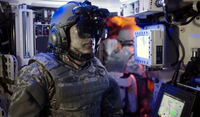 Iron Vision áp dụng nguyên lý hoạt động của mũ bay tích hợp dùng cho các loại máy bay chiến đấu.