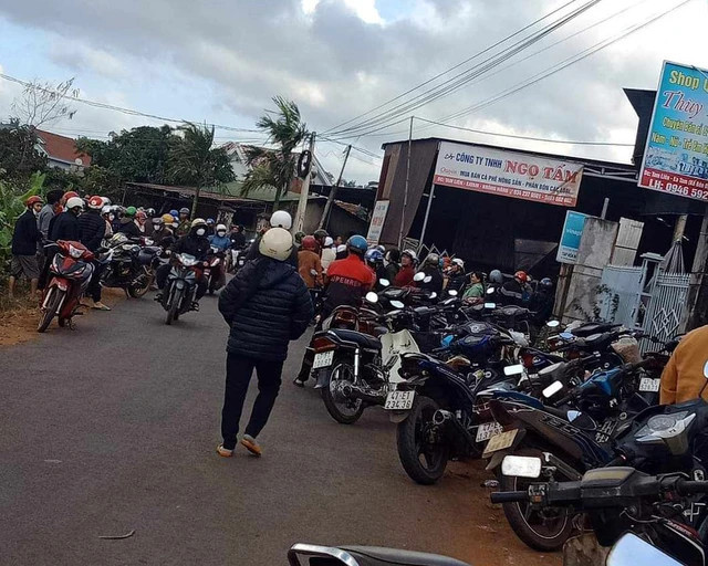 Dai ly ca phe o Dak Lak bi nguoi dan vay kin doi tien ky gui