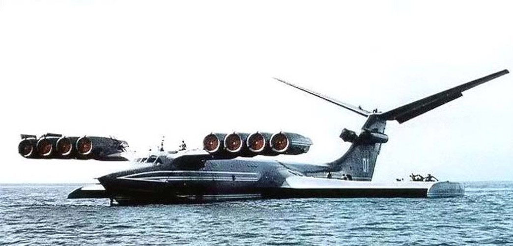 Vào năm 1980, do sai sót của phi công điều khiển mà KM đã phải tai nạn nghiêm trọng và bị chìm, do trọng lượng quá nặng, nó không thể được trục vớt lên. Nguồn ảnh: Tass