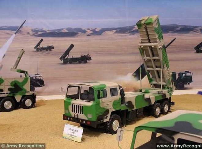 Do đạn được phóng thẳng đứng, do vậy hệ thống không cần phải có cơ cấu máy tầm, hướng và cấu trúc bệ phóng cũng được đơn giản hóa; nhược điểm là thiết kế của đạn tương đối phức tạp, cần phải có động cơ phụ, để tên lửa có thể nhanh chóng chuyển hướng sang phía mục tiêu, sau khi được phóng đi.