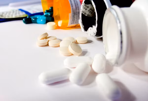 Thuốc chữa động kinh đặc biệt có ảnh hưởng nhiều tới phụ nữ vì nó tác động đến tuyến yên, gây rối loạn rụng trứng.