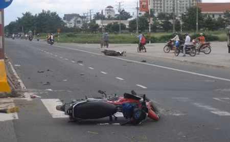 Thực tế trong quá trình cứu giúp, bạn thường bị máu của nạn nhân dính vào người. Nếu người đó nhiễm HIV thì nguy cơ bạn bị phơi nhiễm là có.