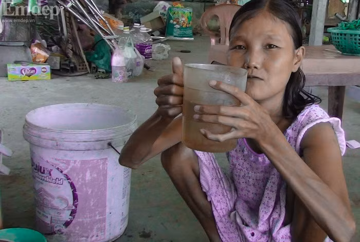 Bi kich cac thieu nu an uong vo do nhu co gai Quang Nam