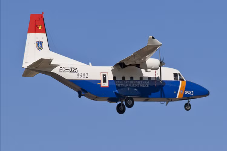 Ngoài ra thì hợp đồng mua sắm này còn được phía Tập đoàn Airbus Defence &amp; Space xác nhận thông qua bảng thống kê số lượng máy bay quân sự đặt hàng, chuyển giao và vận hành tính đến ngày 31/12/2015. Hình ảnh một chiếc NC-212i thuộc biên chế Cảnh sát Biển Việt Nam Nguồn ảnh: aviationtribune.com