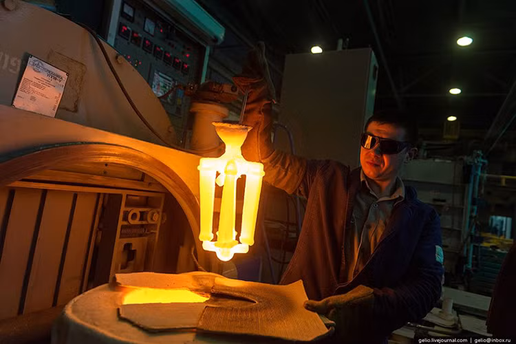 Như vậy ta có thể dễ dàng nhận thấy năng lực và công nghệ chế tạo động cơ phản lực của Nga đã giúp nước này hiện đại hóa lực lượng không quân nhanh như thế nào. Và cũng không phải tự nhiên mà Trung Quốc luôn muốn tiếp cận các công nghệ động cơ phản lực tối tân nhất từ Nga. Nguồn ảnh: gelio.