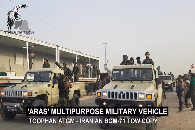 Ở phiên bản dân sự lẫn quân sự Aras đều được bọc thép tiêu chuẩn có khả năng chống lại được đạn 7.62mm, tuy nhiên kính trên xe lại không chống đạn. Nhìn chung Aras thiên về khả năng cơ động hơn là bảo vệ tốt cho người lính trên chiến trường. Nguồn ảnh: South Front.