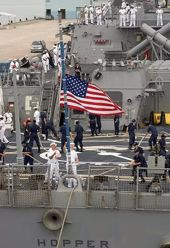 Con tàu được khởi đóng vào ngày 23/2/1995. Ảnh: wikimedia.