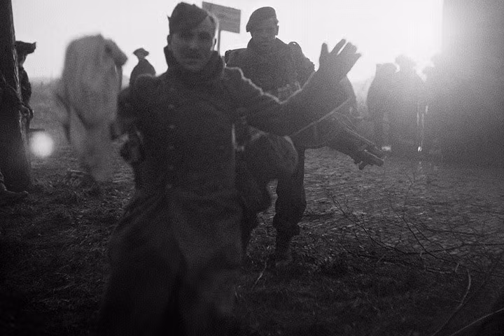 Thêm một tù binh Đức nữa bị bắt giữ trong cuộc tấn công này.