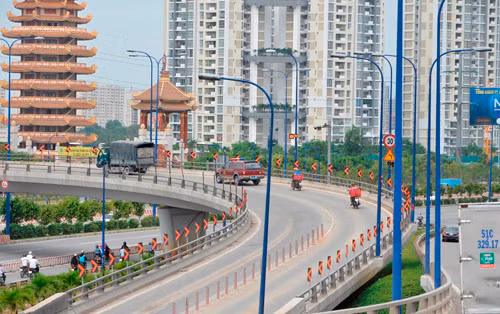 Ky la dan so CSGT hon…“hung than” container cuop mang-Hinh-4