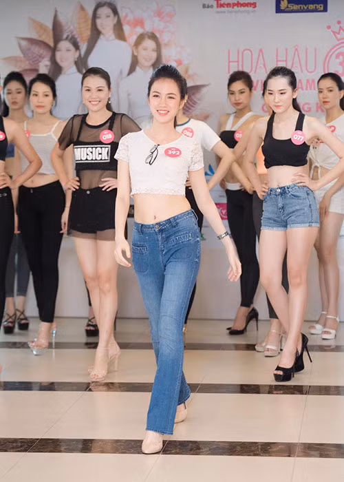 Tuy nhiên, ông Lê Xuân Sơn cho rằng Tuyết Trang cũng không thiệt khi một vị giáo sư trong chuyến thiện nguyện quốc tế dành lời nhận xét tuyệt vời về cô.