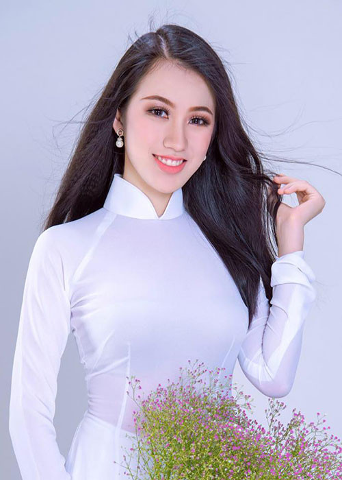 Trên Lao động, ông Lê Xuân Sơn - trưởng ban tổ chức Hoa hậu Việt Nam 2018 cho biết, việc bỏ hết các phần thi phụ là thiệt thòi với Tuyết Trang khi cô không được ban giám khảo theo dõi sát sao như các thí sinh khác.