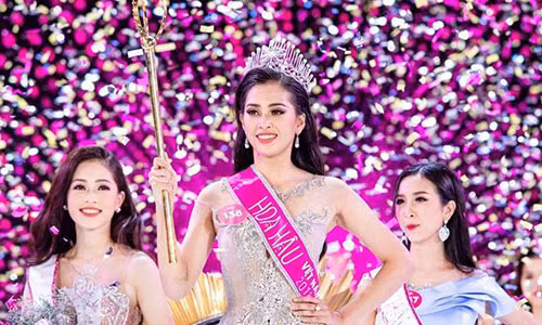 Chuyen trang sac dep quoc te khen nhan sac Hoa hau Tran Tieu Vy