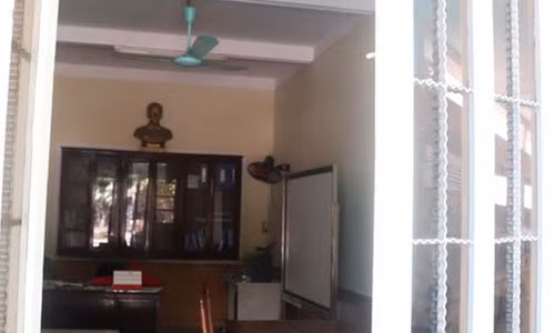 Sau khai giang, nhieu truong hoc tai Hue tiep tuc… 'nghi he'?-Hinh-7