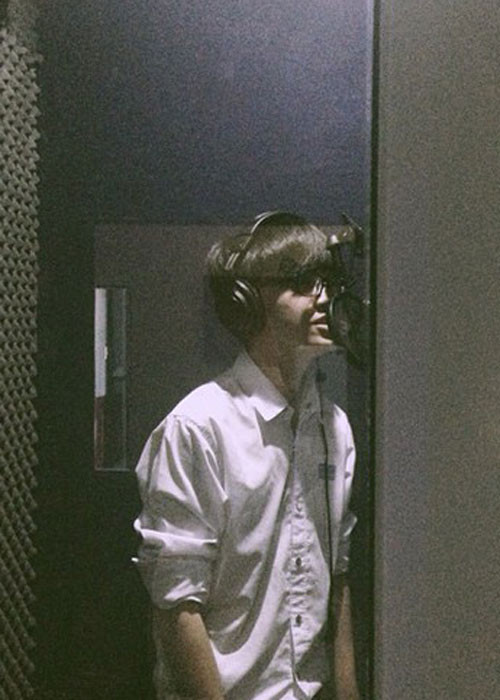 Trước The Debut, Tùng Dương hoạt động trong giới underground được 3 năm. Anh sáng tác, phối khí, thu âm.