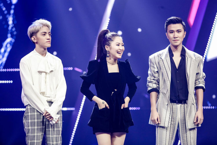 Trước chung kết, Tùng Dương từng bị loại đến 3 lần nhưng đều được cứu. Bởi vậy, anh được cho là thí sinh nhọ nhất của cuộc thi The Debut mùa đầu tiên.