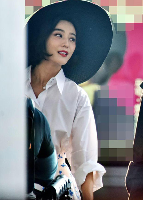 Năm 2003, Phạm Băng Băng đóng phim "Cellphone" (Điện thoại di động) của đạo diễn Phùng Tiểu Cương. Năm 2018, cô tiếp tục góp mặt trong phần 2. Ảnh: Sohu