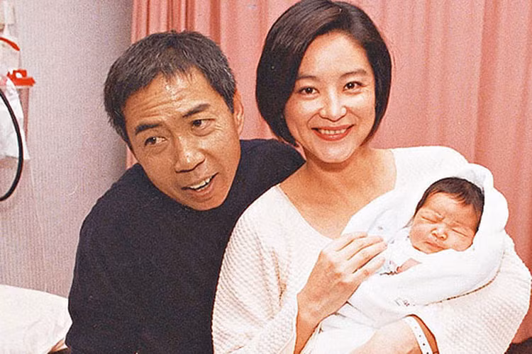 Năm 1994, Lâm Thanh Hà bất ngờ lên xe hoa với Hình Lý Nguyên sau khi kết thúc mối tình lâu năm với nam diễn viên Tần Hán. Ảnh: QQ