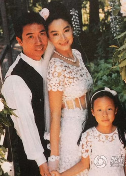 Theo thông tin, nữ diễn viên nhận số tiền 256 triệu USD sau khi chia tay chồng tỷ phú. Ảnh: QQ