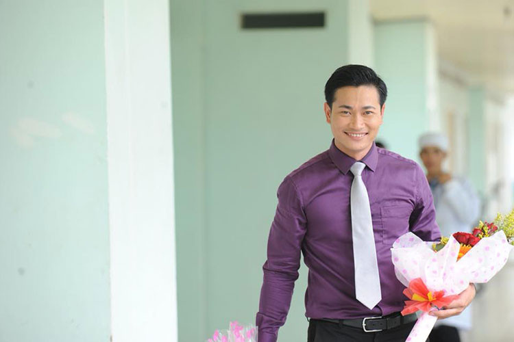 Ngoài là nhà sản xuất phim, nửa kia của Hoa hậu Đại dương 2014 còn làm nghề kinh doanh vật liệu xây dựng.