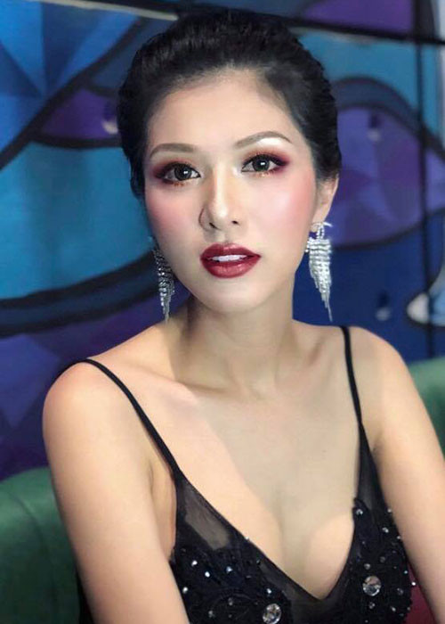 Oanh Yến cũng không hề giấu giếm chuyện cô từng yêu người đàn ông đã có gia đình. Khi biết là người thứ ba, Oanh Yến quyết định chia tay dù lúc đó đang mang thai. Giống Ngọc Trinh, Oanh Yến biết bản thân sai khi làm người thứ ba.